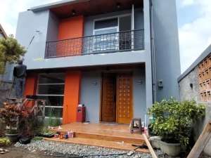 Jual Rumah Villa 3 Lantai harga MURAH di sayap Setiabudi Lembang Bandung Utara , tersedia melalui melalui situs Olx