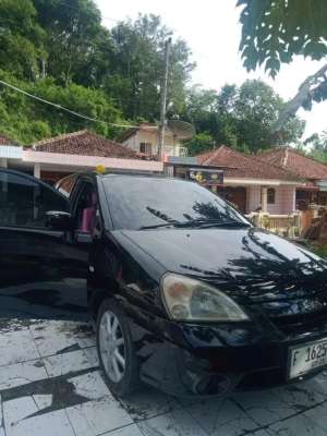 Jual bekas Jual santai mobil suzuki aerio thn 2003,lokasi di  