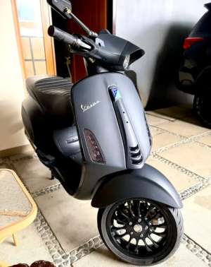 Jual bekas Jual Santaii vespa sprint i-get notte 2019 limited edition ABS,lokasi di  