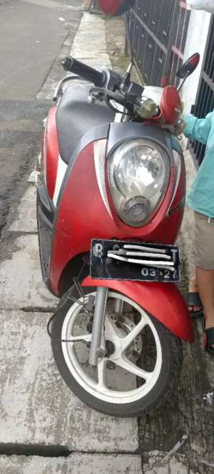 Jual bekas Jual Scoopy 2012 Merah Putih,lokasi di Jakarta Selatan