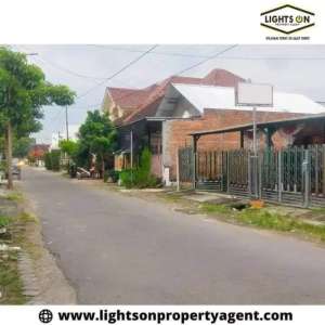 JUAL TANAH BONUS RUMAH COCOKUNTUK.KANTOR ,LOUNDRI CUCIAN MOBIL, lokasi di Jombang  Kab., tersedia melalui melalui situs Olx