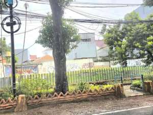 Jual Tanah di kec Pancoran , Jakarta SelatanLokasi strategi perbatasan Dgn Kec. Mampang prapatan Jln Kemang timur x lokasi di Jakarta Selatan, tersedia melalui melalui situs Olx