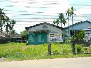 Jual Tanah SHM Plus Gudang Cocok Bangun Ruko Gudang Cafe Restoran lokasi di Pontianak Kota, tersedia melalui melalui situs Olx
