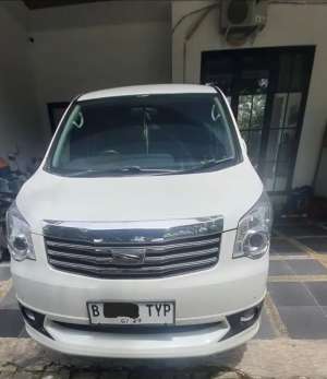 Jual bekas Jual toyota NAV1 2014 Putih,lokasi di Jakarta Selatan