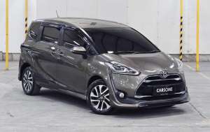 Jual bekas JUAL Toyota Sienta Q CVT 2016 Coklat bebas banjirtabrakan berat,lokasi di Jawa Barat