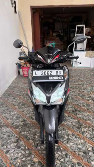 Jual bekas Jual Vario 125 Beli dari Baru,lokasi di Surabaya Kota