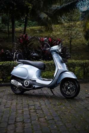 Jual bekas JUAL VESPA MATIC BEKASSECOND PRIMAVERA 2021 MURAH BERGARANSI,lokasi di Magelang Kota
