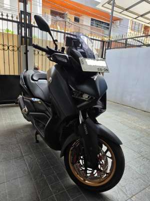 Jual bekas JUAL Yamaha XMAX Connected 2023 Dark Petrol Hijau,lokasi di  ,Jakarta Barat