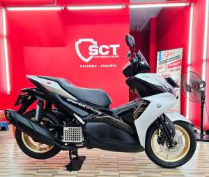 Jual bekas JualCpt90LikeNew KM20Rb PjkJul26 YAMAHA AEROX ABS KEYLESS 2022 SILVER,lokasi di Jakarta Pusat