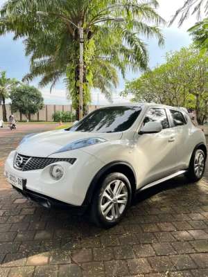 Jual bekas Juke RX Putih istimewa original,lokasi di Magelang Kota