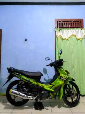 Jual bekas Jupiter Z 2009 Burhan Hijau Original,lokasi di Banyumas Kab.