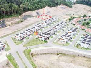 Kavling Di Perumahan The Agathis Golf Residence Sukajadi lokasi di Batam Kota, tersedia melalui melalui situs Olx