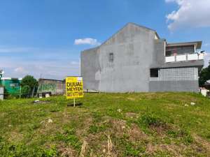 Kavling Hoek dan Badan di Permata Indah Residence, Raya Semplak, Bogor Barat lokasi di Bogor Kab., tersedia melalui melalui situs Olx