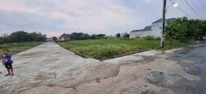 Kavling Manggeh Lalung Karanganyar lokasi di Karanganyar Kab., tersedia melalui melalui situs Olx