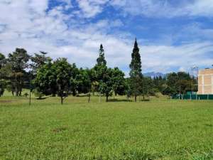 Kavling Posisi Hook di Rancamaya Golf Bogor lokasi di Bogor Kota, tersedia melalui melalui situs Olx