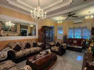 Kebayoran Lama Rumah Terawat Semi Furnished Lokasi Strategis , tersedia melalui melalui situs Olx