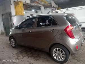 Jual bekas Kia Picanto 2012 Bensin,lokasi di Bekasi Kab.