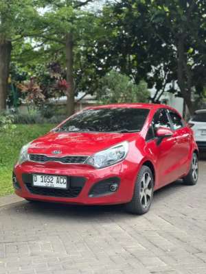Jual bekas Kia Rio 2013 Matic Low KM,lokasi di Cimahi Kota