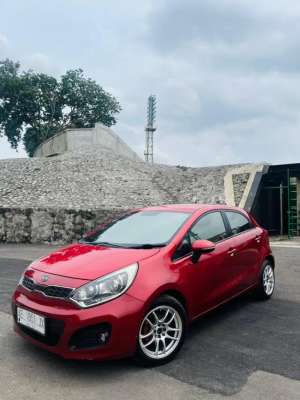 Jual bekas Kia Rio Hatchback 2012 Mt,lokasi di Gresik Kab.
