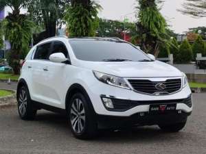 Jual bekas KIA SPORTAGE PLATINUM 2.0 AT 2012 km LOW SUNROOF PANORAMIC,lokasi di Jakarta Selatan
