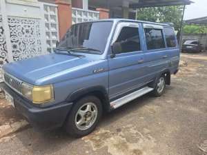 Jual bekas Kijang Grand 1.8,lokasi di Metro Kota