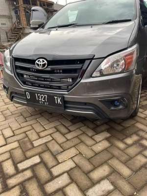 Jual bekas Kijang Innova 2010 V Diesel matic,lokasi di Bandung Kab.