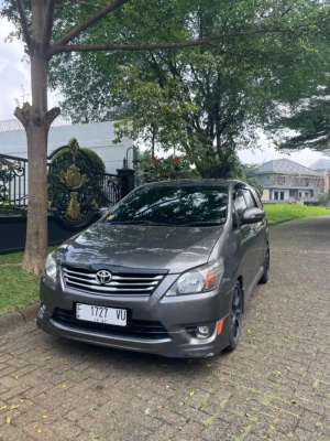 Jual bekas Kijang innova G Luxury,lokasi di Bogor Kota