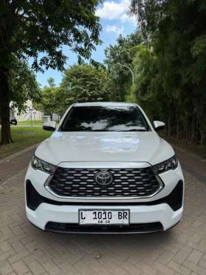 Jual bekas Kijang Innova Zenix V,lokasi di Surabaya Kota