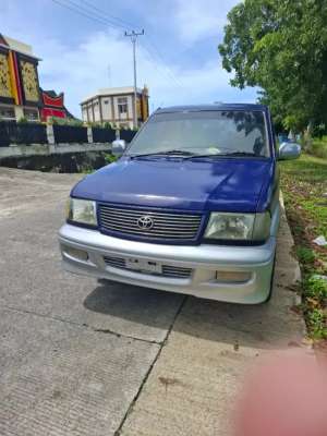 Jual bekas Kijang krista diesel solar 2001,lokasi di Padang Kota