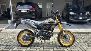 Jual bekas KLX 230 SMSE SM SE LOW KM LIKE NEW 2024,lokasi di Jakarta Selatan