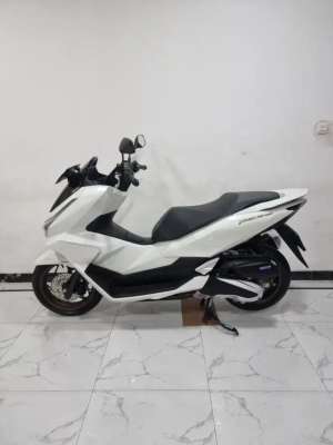 Jual bekas KM 1 RB Honda New PCX 160 ABS Keyless LED Fi 2025 bln 1 Gress,lokasi di Jakarta Selatan
