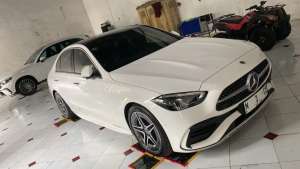 Jual bekas KM 12rb C 300 C300 AMG 2024 NIK 2023 Putih,lokasi di Surabaya Kota