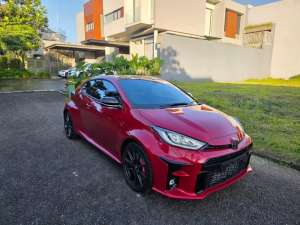 Jual bekas Km 1.300 AsliToyota Yaris GR 2021 LIKE NEW,lokasi di Tangerang Selatan Kota