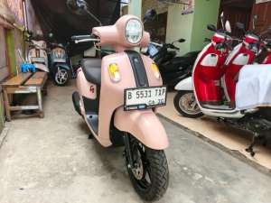 Jual bekas KM 1RB YAMAHA FAZZIO KEYLES 2025 BLN 6 BS TT 2024 DI CILEDUG HARGA PAS,lokasi di Jakarta Barat
