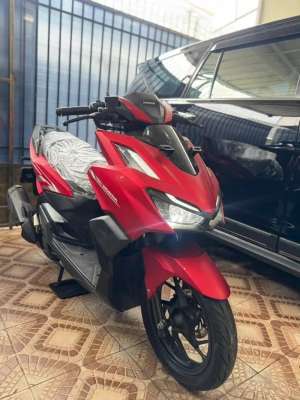 Jual bekas KM 1RBVARIO 160 CBS 2024 MERAHPAJAK 04-2025,lokasi di Jakarta Barat