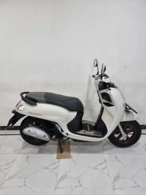 Jual bekas KM 2 RB Honda New Scoopy 110 Prestige Keyless 2025 bln 7,lokasi di Jakarta Barat