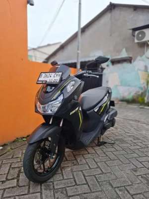 Jual bekas Km 2 Rb Yamaha Lexi LX 155 2025 bln 10 Mlus Bergrnsi,lokasi di Jakarta Barat