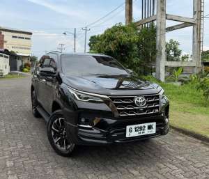 Jual bekas KM 20rb Fortuner 2.8 GR SPORT Solar Matic 2022Super Istimewa ORI,lokasi di Semarang Kota