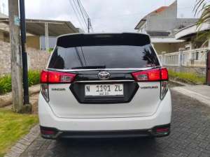 Jual bekas Km 25rb Innova Venturer Diesel Matic 2021 simpanan ANTIK di Malang,lokasi di Malang Kota