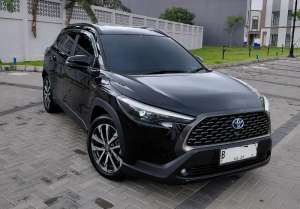 Jual bekas KM 25RBAN TOYOTA COROLLA CROSS 1.8 HYBRID AT,lokasi di Tangerang Kota
