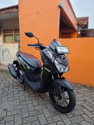 Jual bekas Km 2rb Yamaha Lexi LX 155 2025 bln 10 istimewa,lokasi di Tangerang Kota
