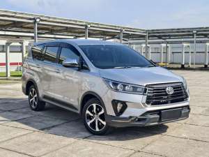 Jual bekas KM 30 RIBUANTOYOTA INNOVA 2.4 VENTURER DIESEL AT LAST EDITION 2022,lokasi di Jakarta Utara