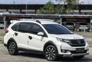 Jual bekas KM 30rb Honda BRV Prestige 2021 Automatic Plat G Like New,lokasi di Semarang Kota