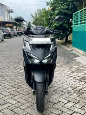 Jual bekas KM 48 KILO VARIO 160 CBS 2025 GRESS LIKE NEW,lokasi di Tangerang Kota