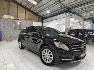 Jual bekas KM 51 RbMERCEDES BENZ R 300 LSUNROOF AT 2011 Hitam,lokasi di Jakarta Selatan