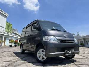 Jual bekas km 53 rb Daihatsu granmax 1.3 D 2022 2021 grandmax gran max grand max,lokasi di Jakarta Pusat
