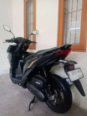 Jual bekas KM 5RB PERAK NEW VARIO KEYLESS HITAM DOFF B TANGSEL PAJAK BARU BAYAR,lokasi di Tangerang Selatan Kota