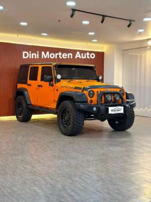 Jual bekas KM 62rb Jeep Wrangler Rubicon 3.6 At 2013,lokasi di Jakarta Selatan