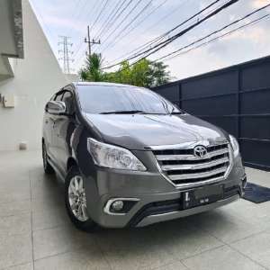 Jual bekas Km 70rb Innova Diesel Matic 2015,lokasi di Surabaya Kota