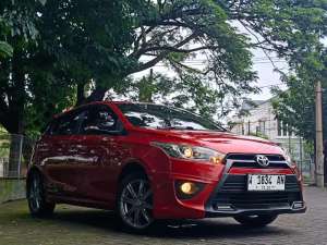 Jual bekas KM 76RBToyota Yaris TRD S Matic 2015,lokasi di Surabaya Kota